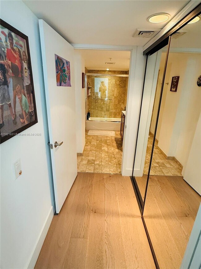 Building Photo - 9499 Collins Ave