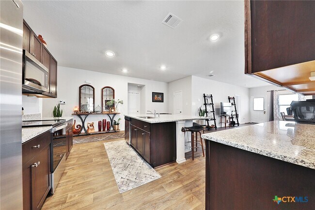 Building Photo - 801 Cinnamon Teal