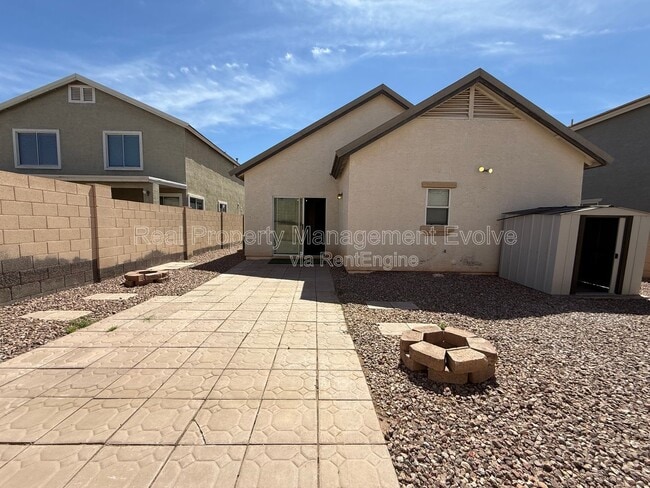 Building Photo - 13444 W Rhine Ln