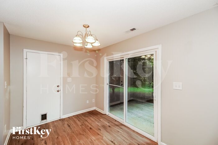 Building Photo - 151 Peterborough Dr