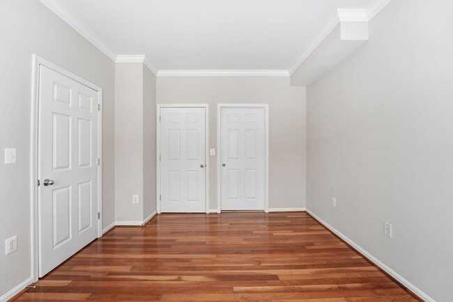 Building Photo - 4850 Eisenhower Ave