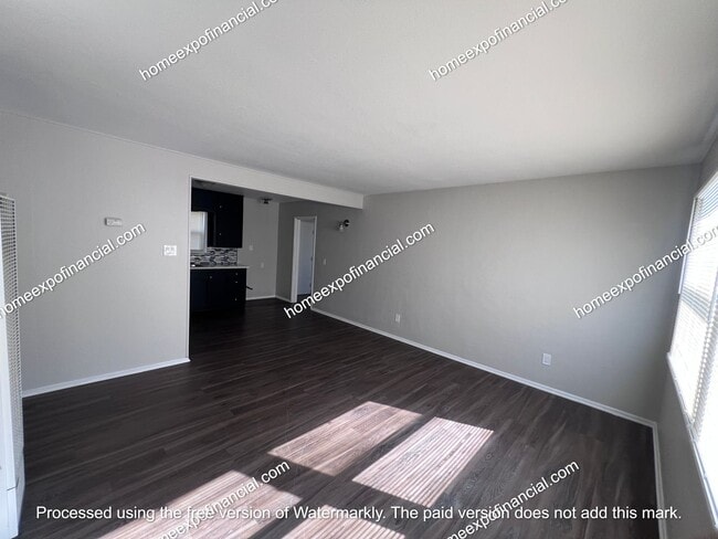 Building Photo - Nice Home For Rent - Duplex with private yard