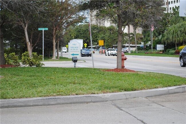 Building Photo - 1967 S Ocean Blvd