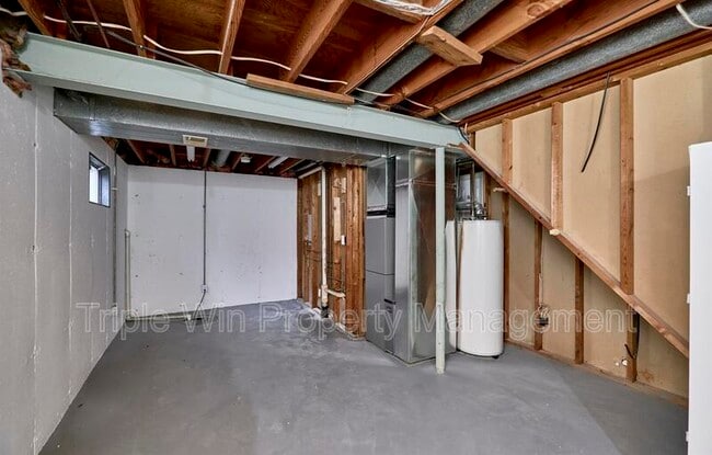 Building Photo - 1661 Rishon Hill Dr