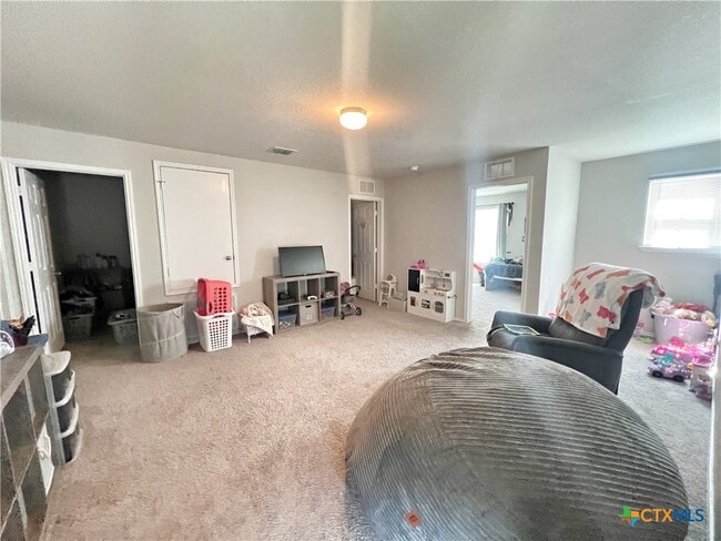 Building Photo - 415 Harvest Point