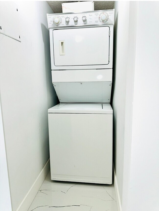 Building Photo - 510 NW 86th Pl