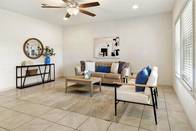 Building Photo - 1116 La Conterra Blvd