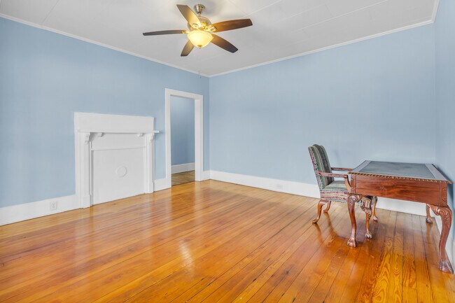 Building Photo - 801 NC-33