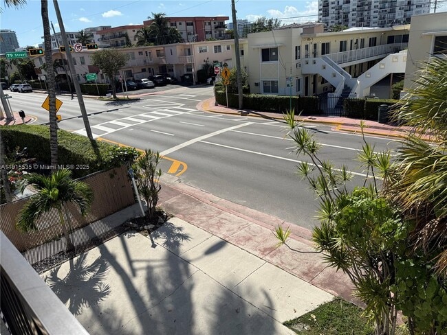 Building Photo - 7915 Harding Ave