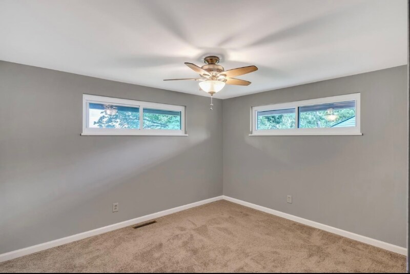 Building Photo - 4019 Haverstraw Dr