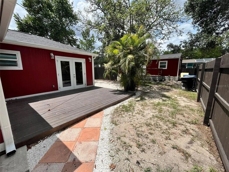 Building Photo - 2 Bed/2 Bath