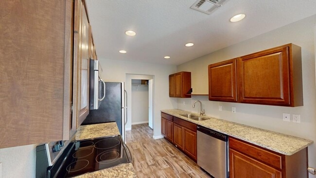 Building Photo - 3206 Thunder Rd