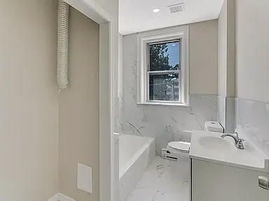 Building Photo - 1438 W York St