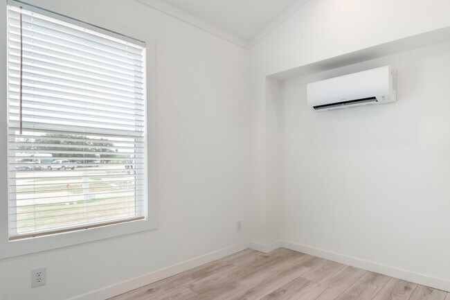 Building Photo - 25928 Haynie Flat Rd