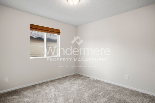 Building Photo - * COMING SOON 09/09/2025* LIberty Lake 4 b...