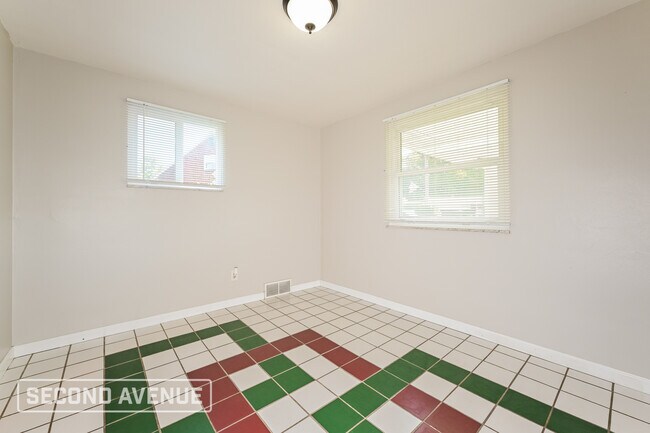 Building Photo - 320 Marbury Dr