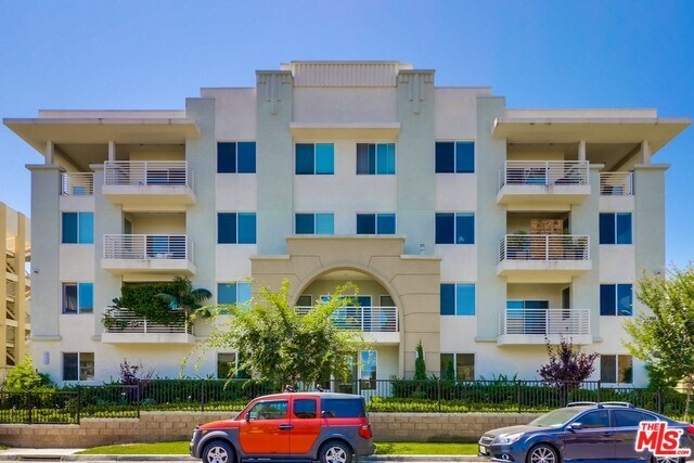 Building Photo - 5450 Strand