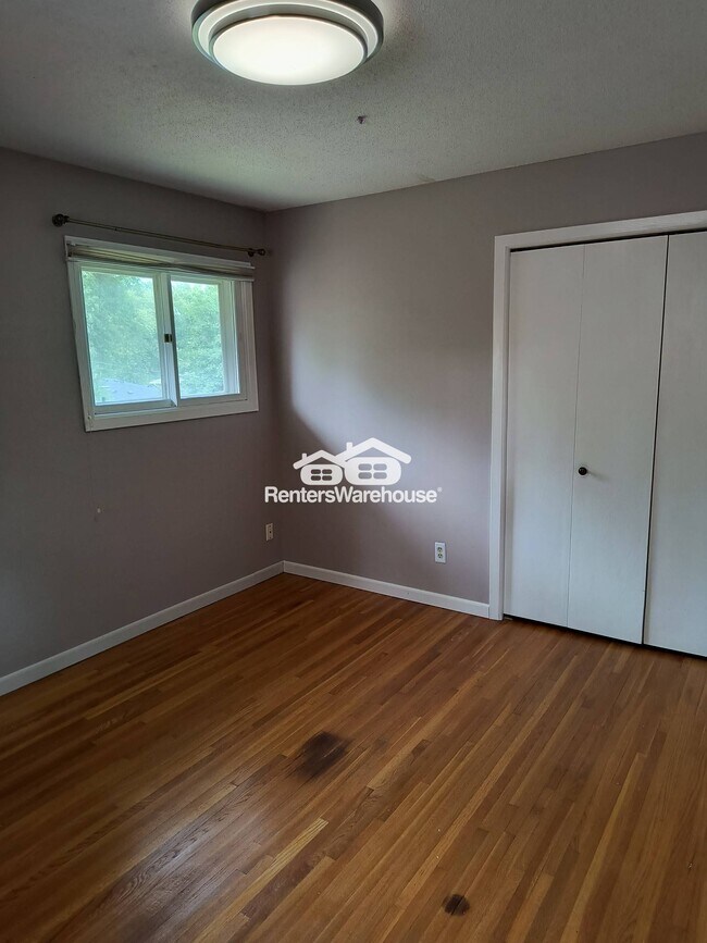Building Photo - 5112 Millpond Pl