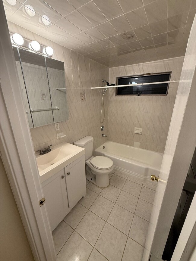 Building Photo - 43-45 Hall Avenue - 45