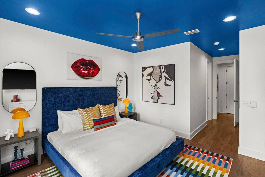 Building Photo - 1708 8th Ave S