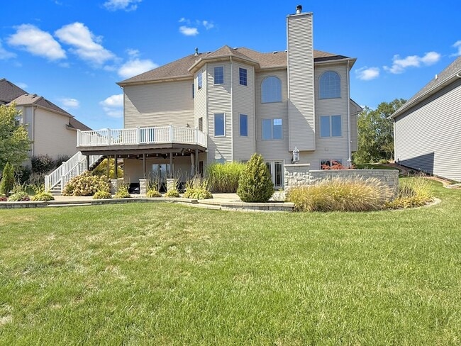 Building Photo - 443 Hilbrich Dr