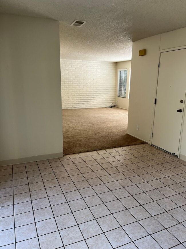 Building Photo - 241 Baja Ave