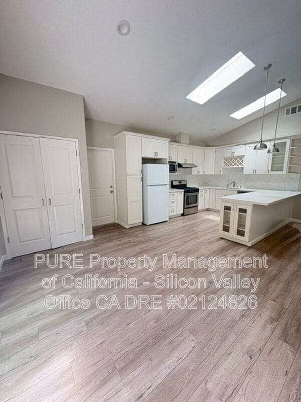 Building Photo - 40469 Shaw Ct