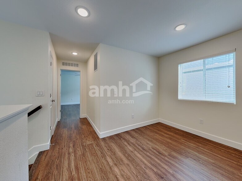 Building Photo - 4419 Crestone Peak St