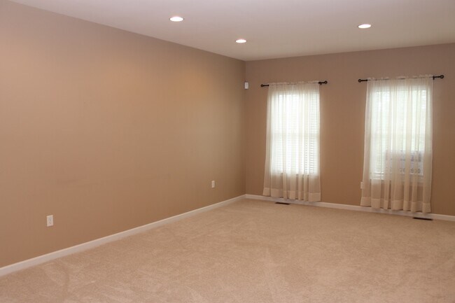 living room - 343 Wealdstone Rd