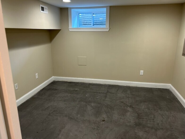 Lower Level Back Room - 331 S East Ave