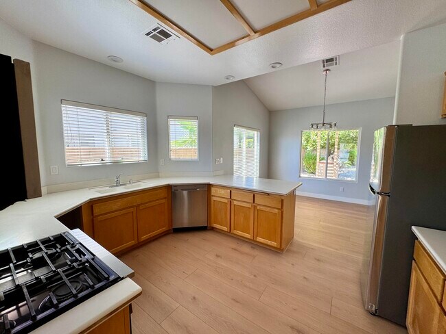 Building Photo - 79130 Ocotillo Dr