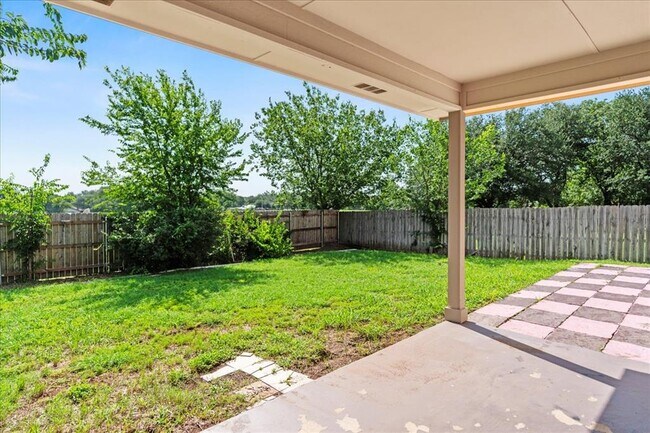 Building Photo - 1212 Shaun Dr