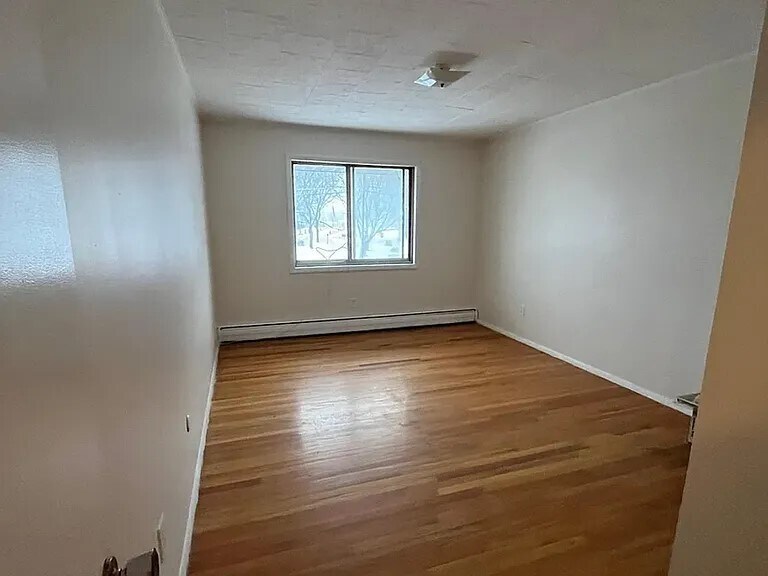 Building Photo - 61 Vandenburgh Ave