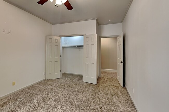 Building Photo - 3420 Binkley Ave