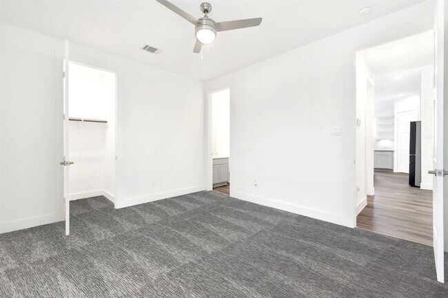 Building Photo - 153 Aurora Spgs Dr