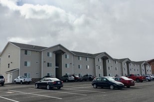 Building Photo - 1130 Cedar Knls