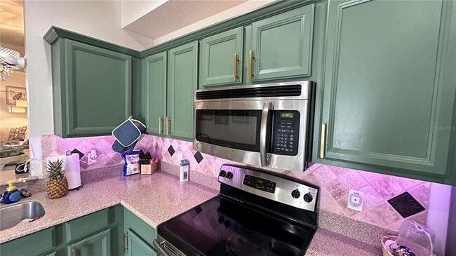 Building Photo - 525 Waterside Pointe Dr