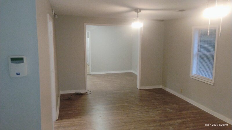 Building Photo - 1332 Fernwood Dr