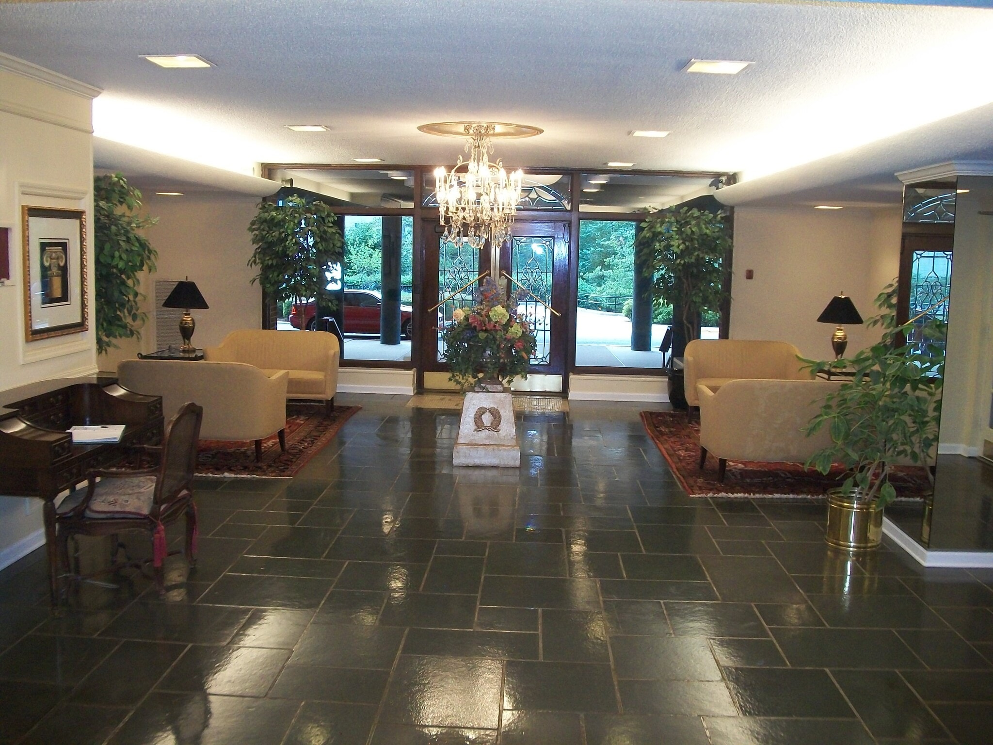 Main Lobby - 2965 Pharr Court South NW