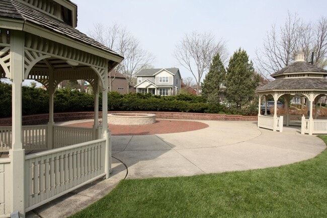 Building Photo - 801 Carina Ln