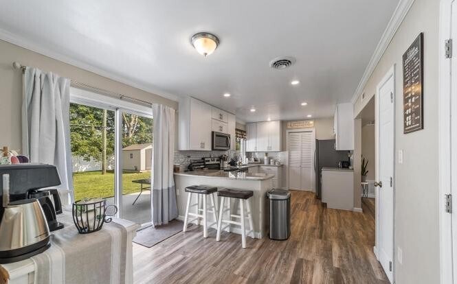 Building Photo - 97 Shawmont Ln