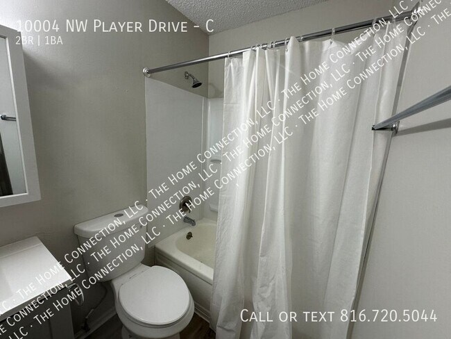 Building Photo - 10004 NW Player Dr