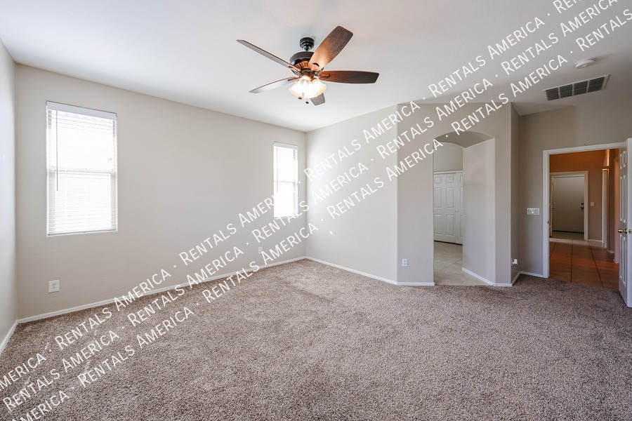 Building Photo - 16926 W Nottingham Way