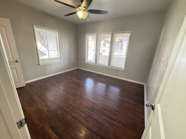 Building Photo - Gorgeous 3 Bedroom Home in La Mesa! *$500....
