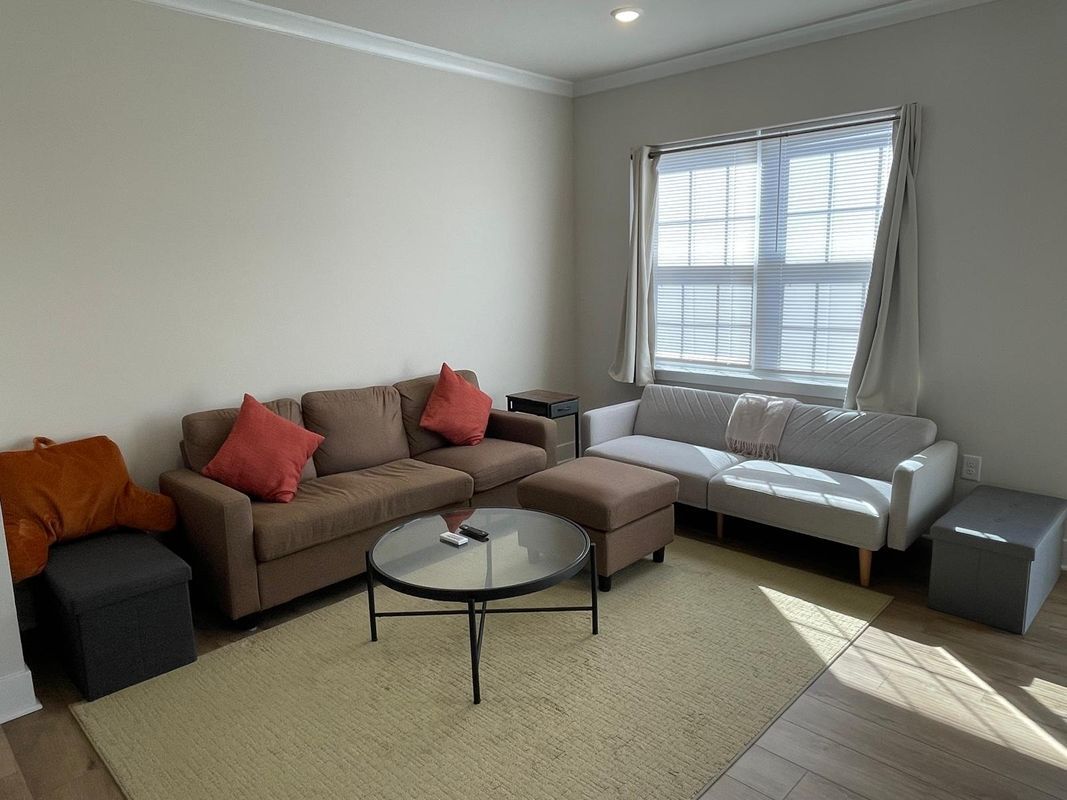 Building Photo - 1235 Greylock Ln