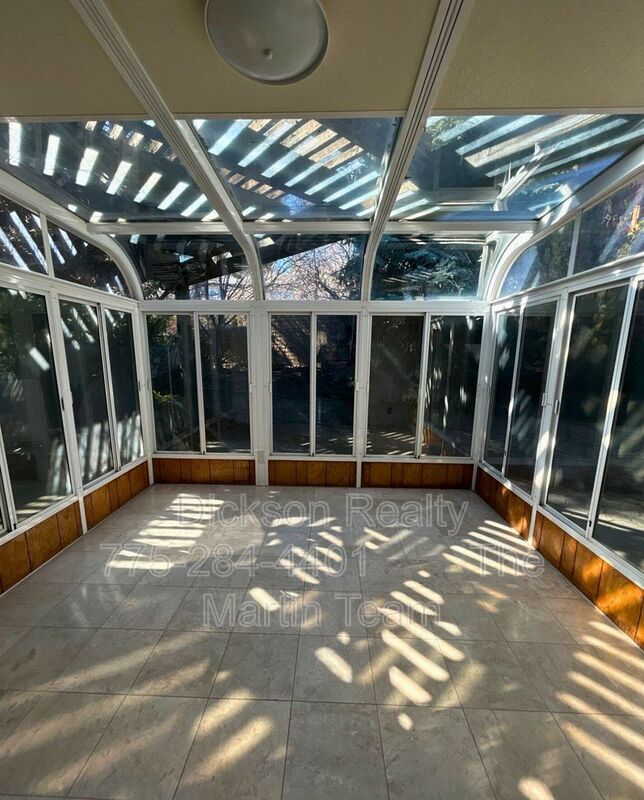 Building Photo - 2795 W Lake Ridge Shores