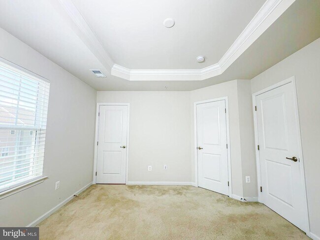 Building Photo - 72 Caswell Dr