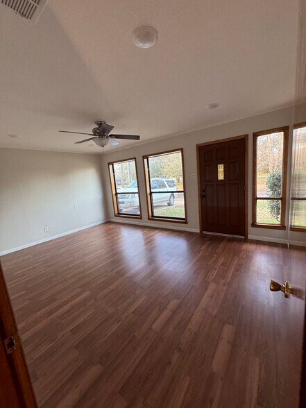 Living Room - 903 Corinth Rd