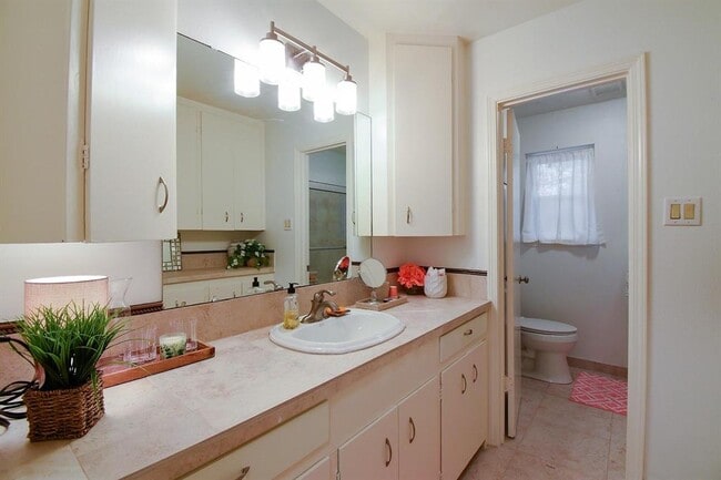 Building Photo - 34122 Pecan Hill Dr