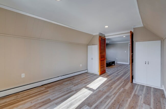 Building Photo - 788 Avenue A Ave